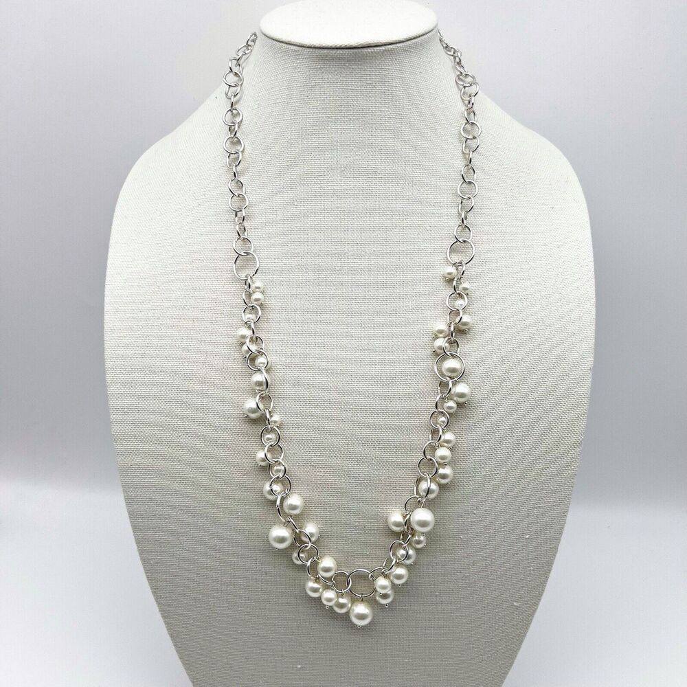 Dangling White Faux Pearl Cluster Silver Tone Circle Chain Fashion Necklace 29”